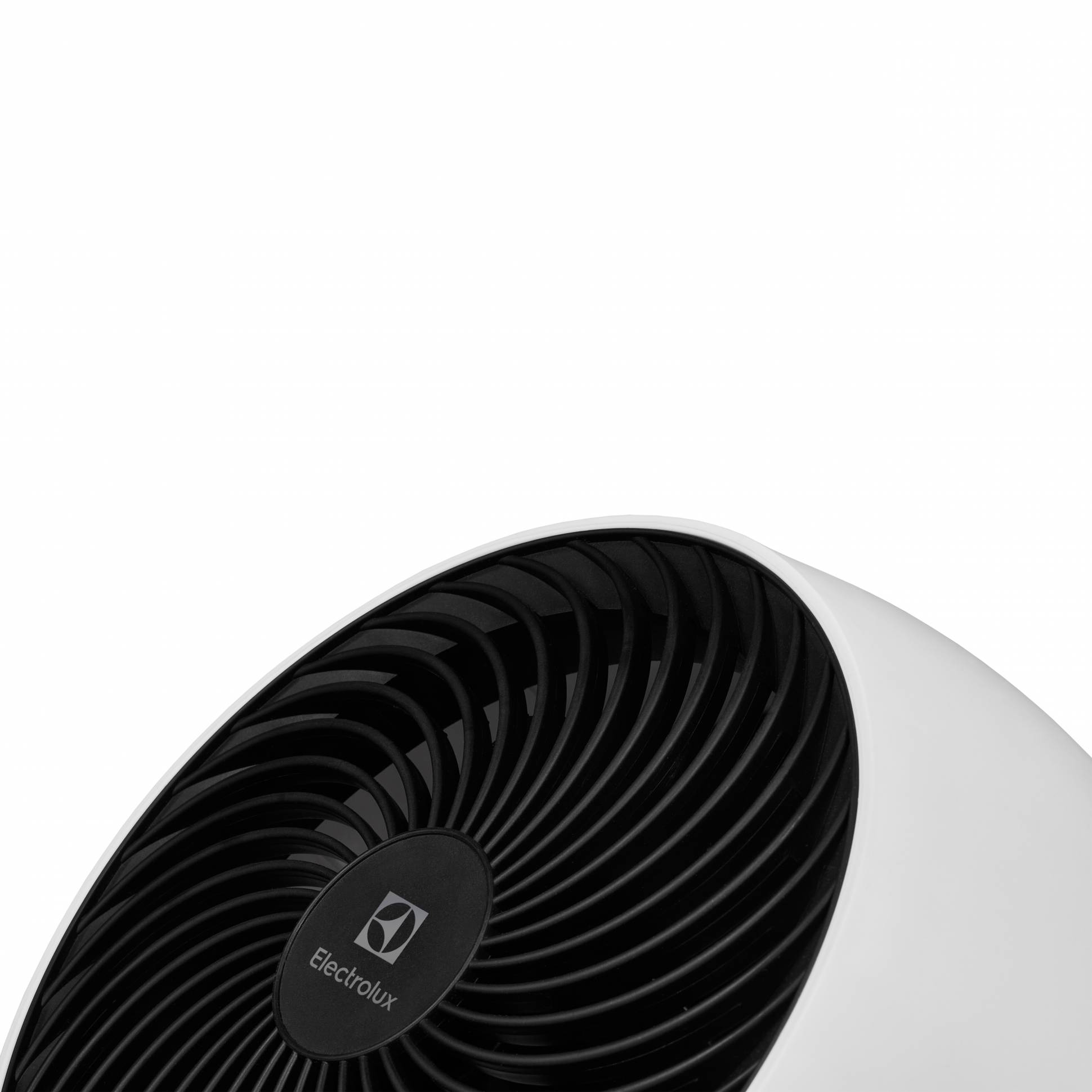 Fan սեղանի համարվում է Electrolux ընկերության ներկայացուցիչը ETF-107W
